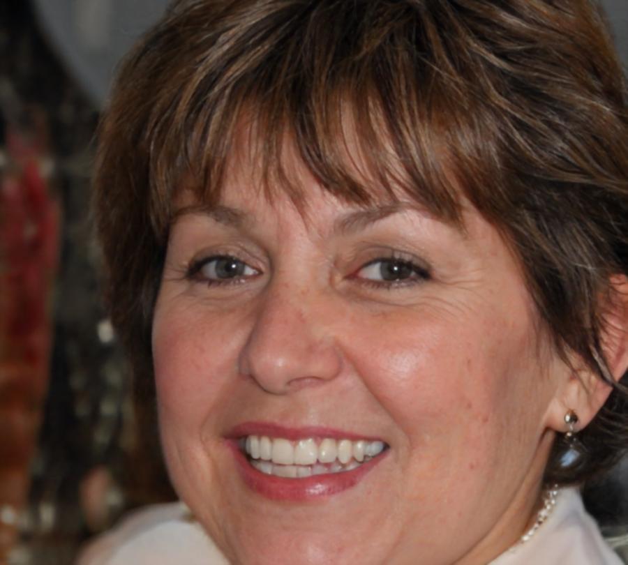 Ana Martínez Rivera - Directora de Estrategia Financiera